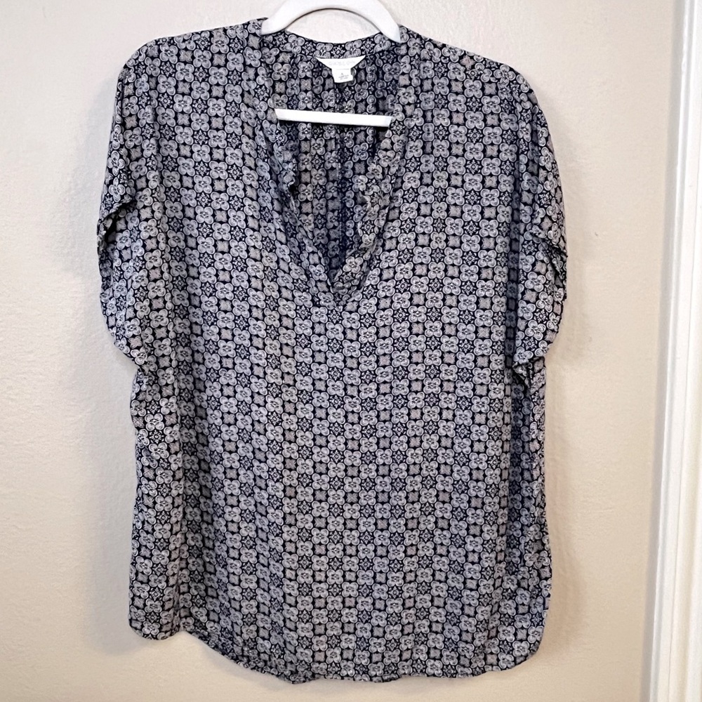 Caslon, Women Top, short Sleeve, V Neck, Made in India Size M